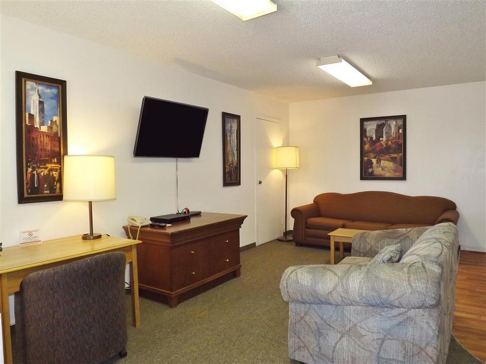 Canadas Best Value Inn Whitecourt Pokój zdjęcie