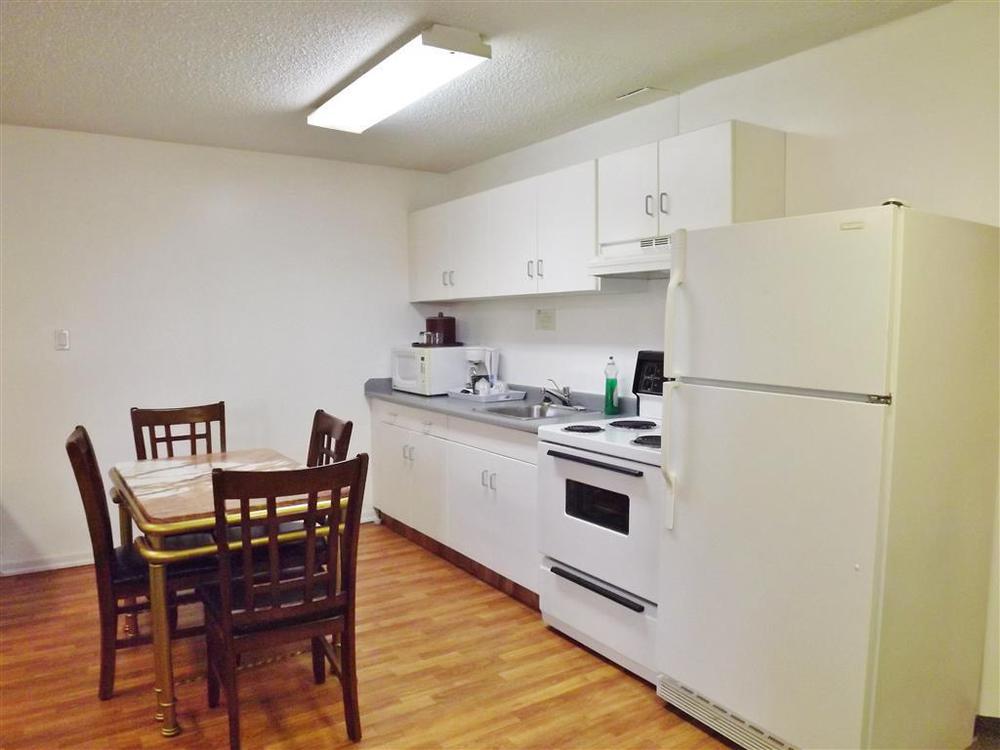 Canadas Best Value Inn Whitecourt Pokój zdjęcie