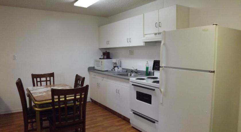 Canadas Best Value Inn Whitecourt Zewnętrze zdjęcie
