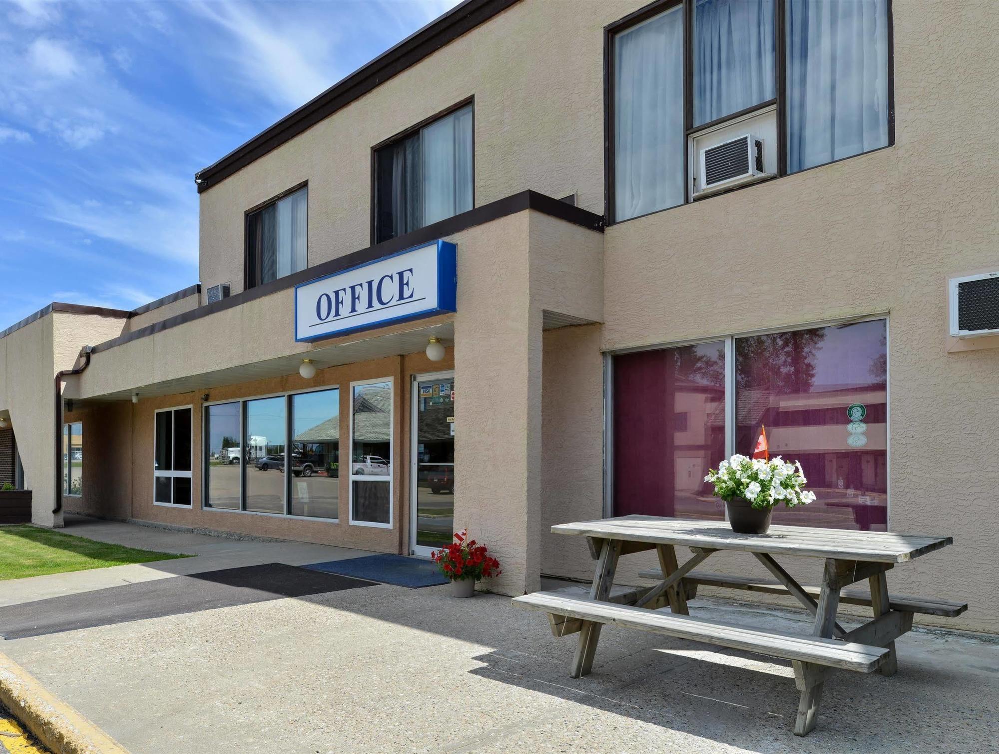 Canadas Best Value Inn Whitecourt Zewnętrze zdjęcie