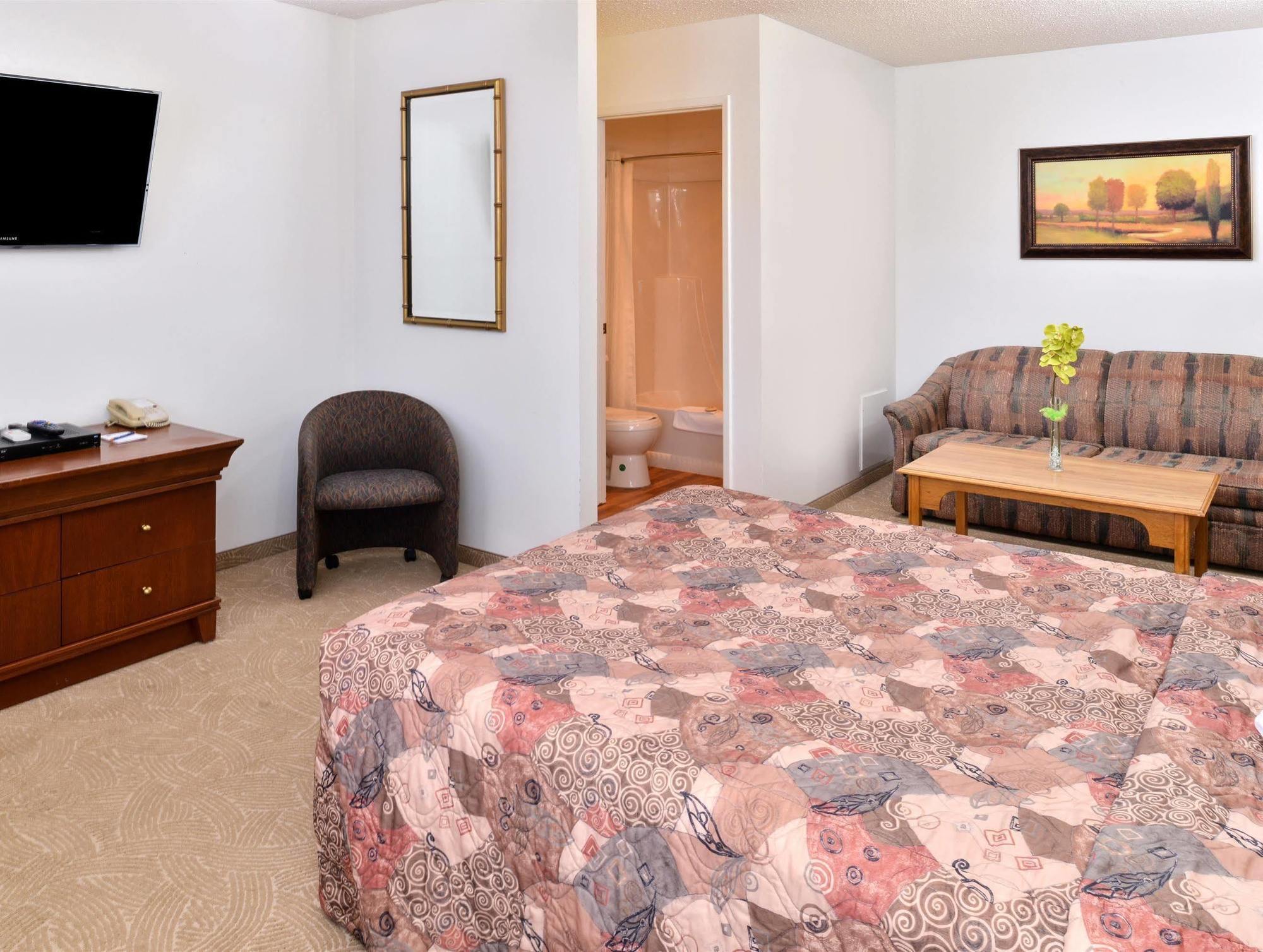 Canadas Best Value Inn Whitecourt Zewnętrze zdjęcie