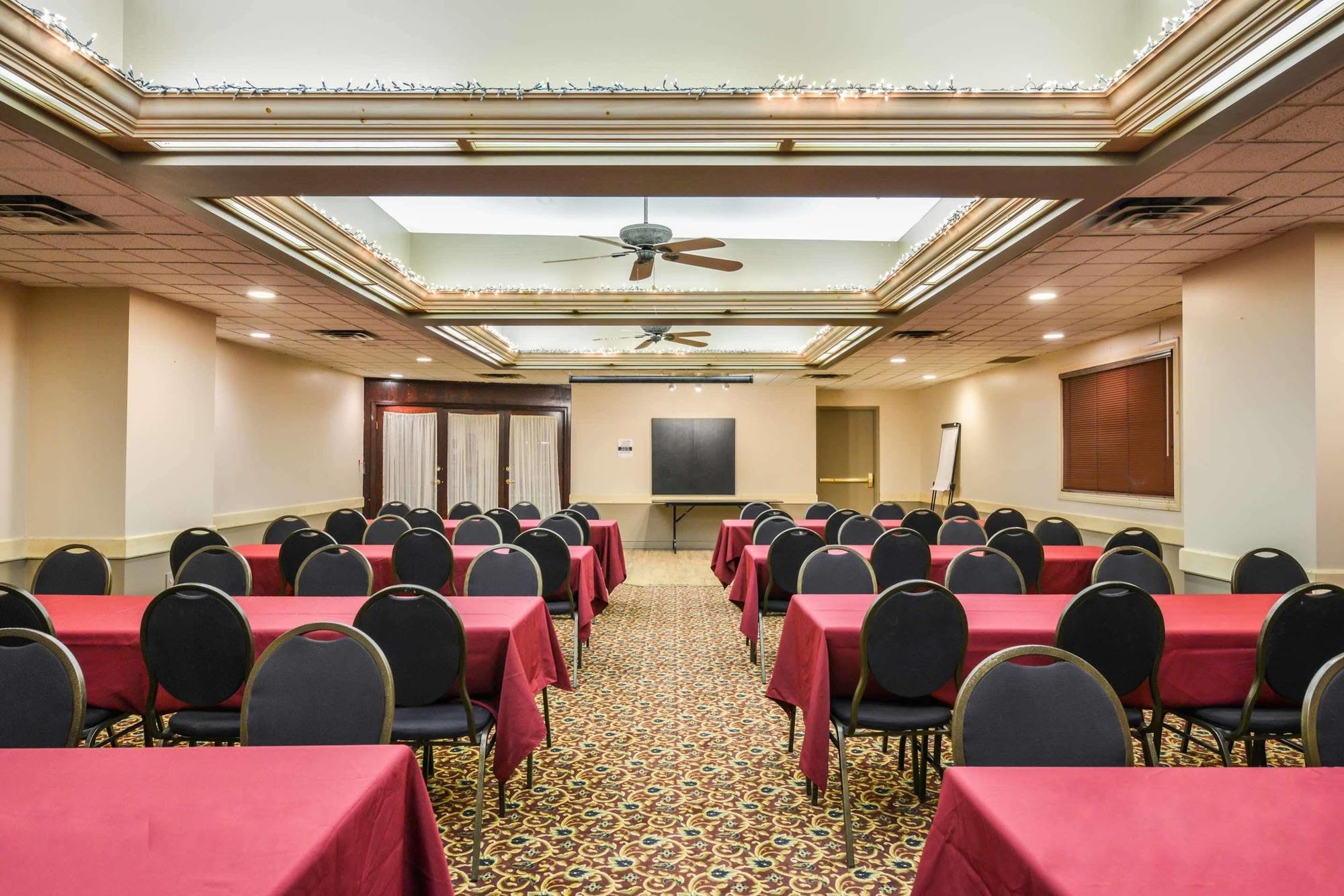 Canadas Best Value Inn Whitecourt Zewnętrze zdjęcie